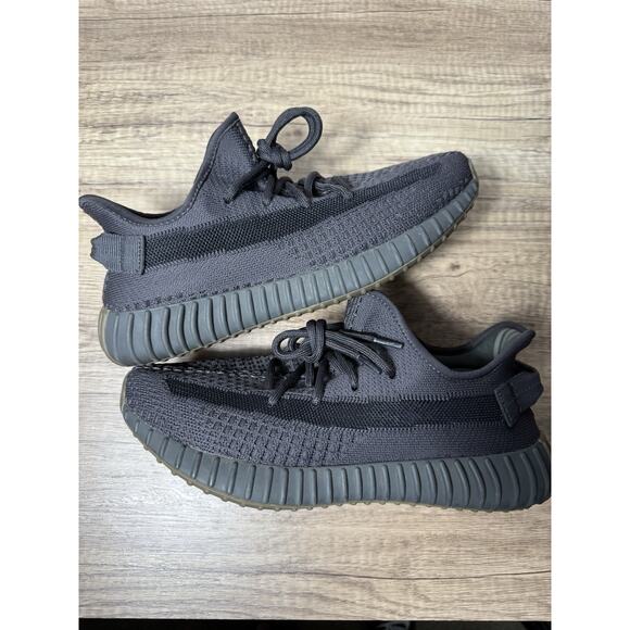 adidas gazelle silver green womens Adidas Yeezy Boost 350 V2 Cinder  CornerStonez_Kickz
